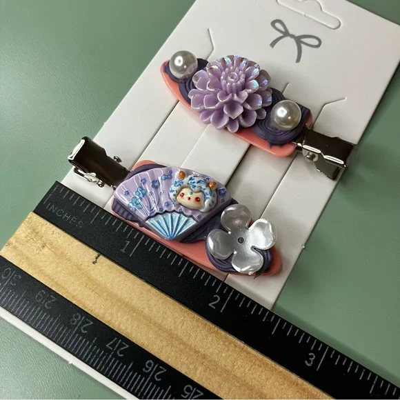 Kawaii Handmade Cream Glue Floral Hair Clips with Purple Designs - Picture 5 of 5